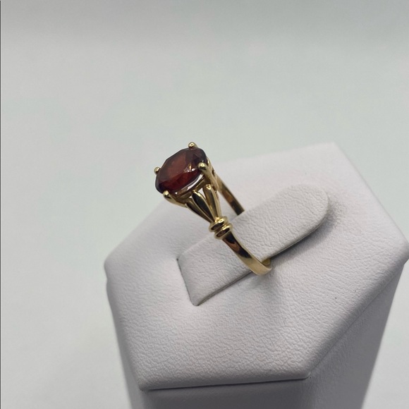 14k yellow gold Garnet ring - Picture 5 of 12
